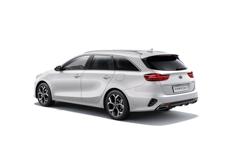  Kia Ceed Sportswagon PHEV 2019 года  (WW) (фото 2 из 42)
